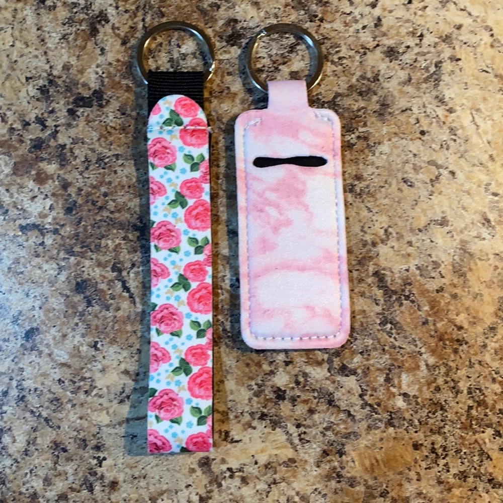 Two piece keychain set